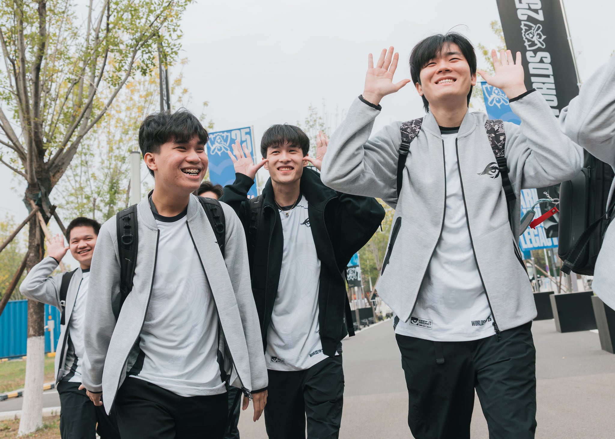 LCP 2026: Team Secret Whales &quot;Chốt Sổ&quot; Hỗ Trợ Và HLV Trưởng Giàu Tiềm Năng