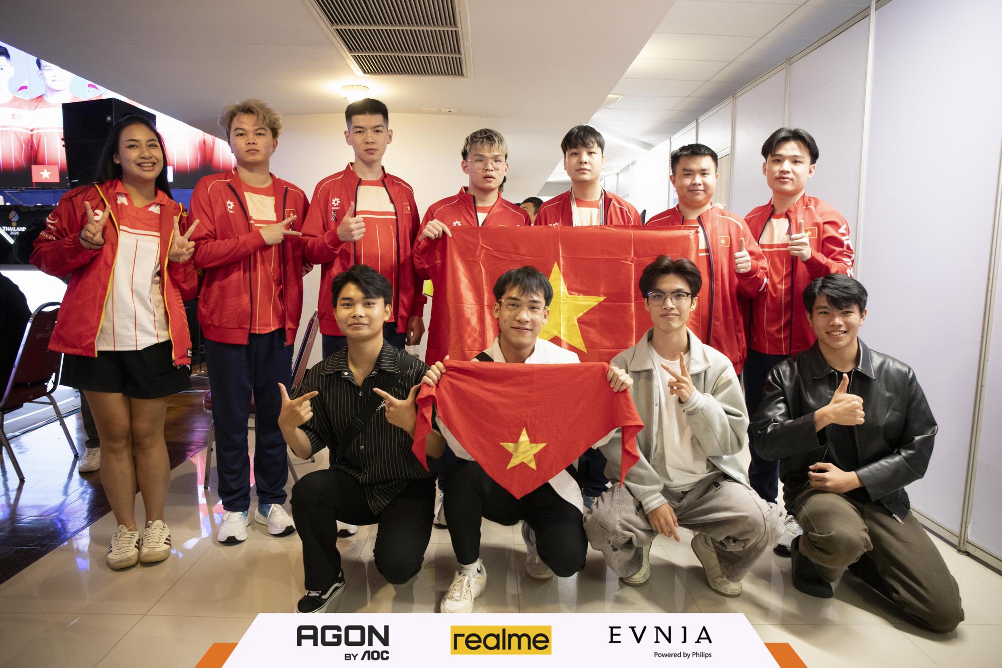 SEA Games 33: Đội Tuyển Quốc Gia Việt Nam Vượt Qua Thái Lan Ở Hai Mặt Trận Với Cùng Kết Quả