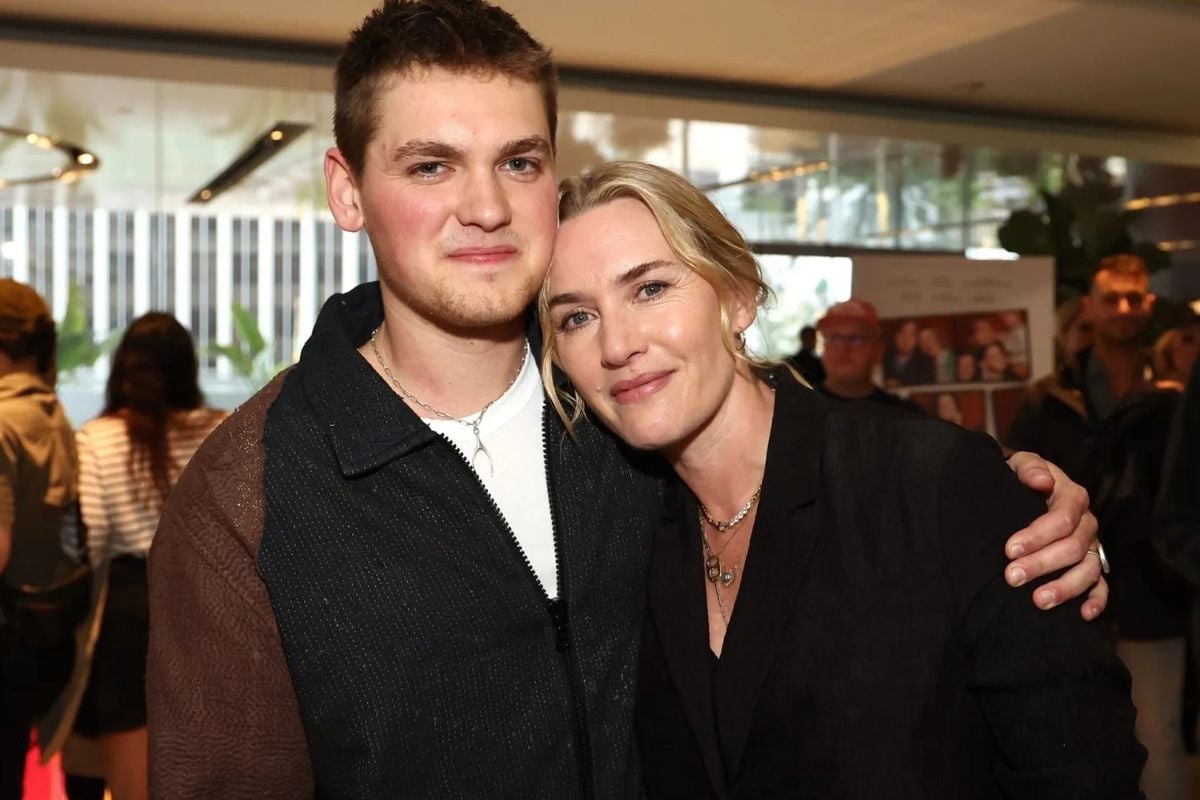 Sao Nữ Kate Winslet Lần Đầu Làm Đạo Diễn Nhờ Kịch Bản Từ Con Trai