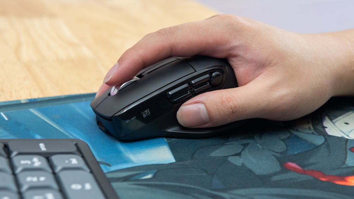 Trên tay HyperWork Macro: "Siêu chuột" 9 nút, có màn hình OLED, di chuyển mượt trên mặt kính