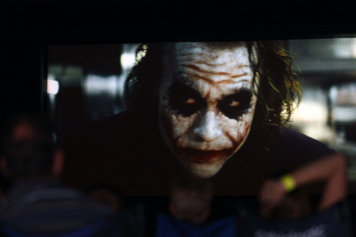 Cố Diễn Viên Heath Ledger Từng Bị Bạn Diễn The Dark Knight “Cà Khịa” Khi Nhận Vai Joker