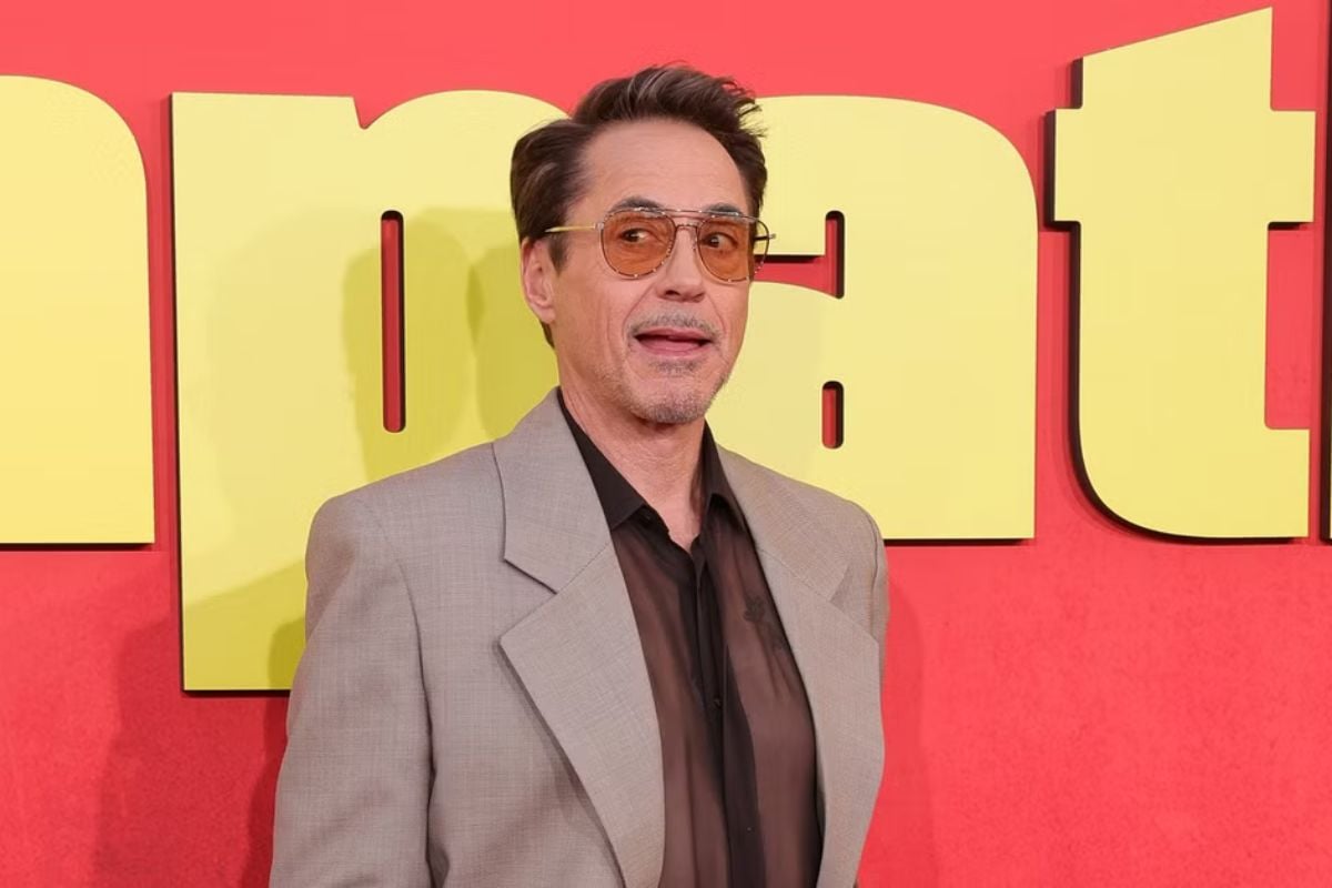 Robert Downey Jr. Được Đối Đãi Như “Vua” Trên Phim Trường Avengers: Doomsday