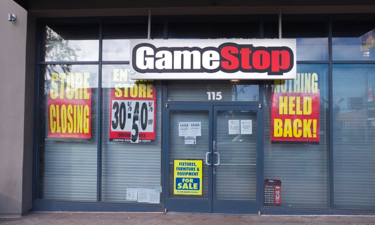 GameStop đóng cửa hàng trăm cửa hàng khi kỷ nguyên game vật lý dần lụi tàn