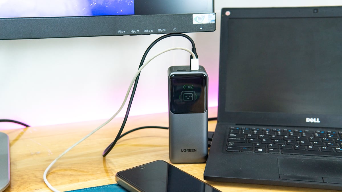 Đánh giá Pin Dự Phòng Ugreen PB721 – Sạc Nhanh 130W, Dung Lượng Lớn, Màn Hình Hiển Thị Thông Minh