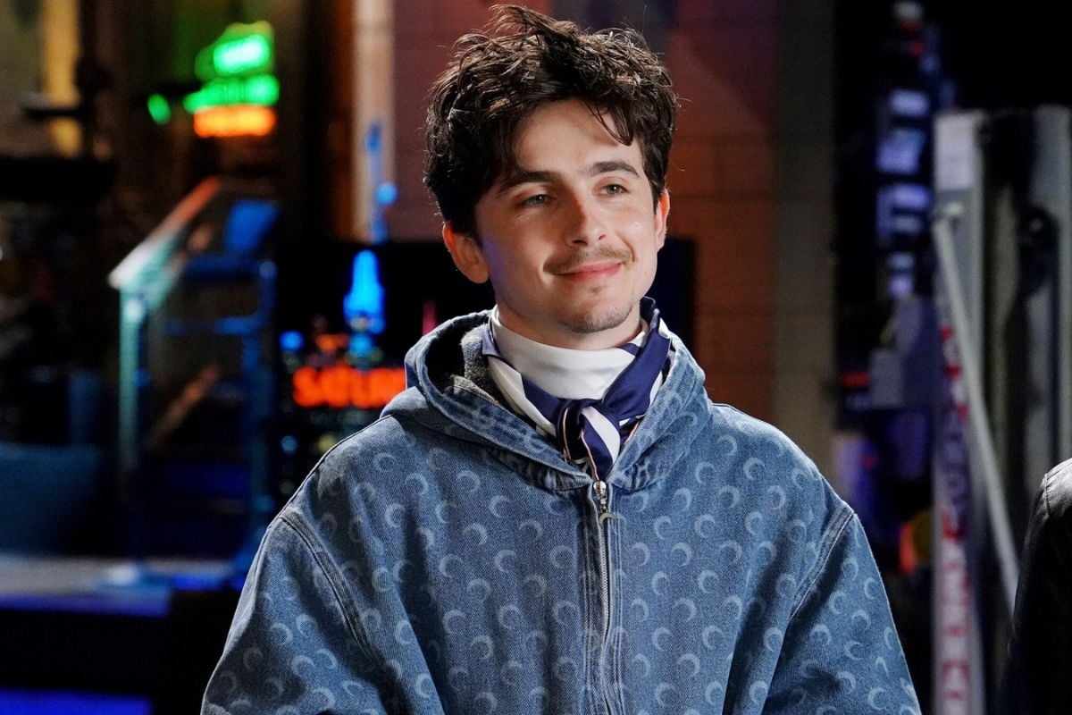 Timothée Chalamet Tiết Lộ Tự Chi Tiền “Khủng” Cho SNL, Khẳng Định Press Tour Không Phải Chiêu PR