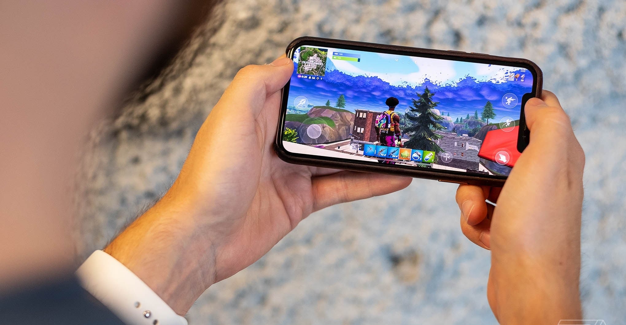 Nhà Trắng cân nhắc buộc Tencent thoái vốn khỏi Riot Games và Epic Games