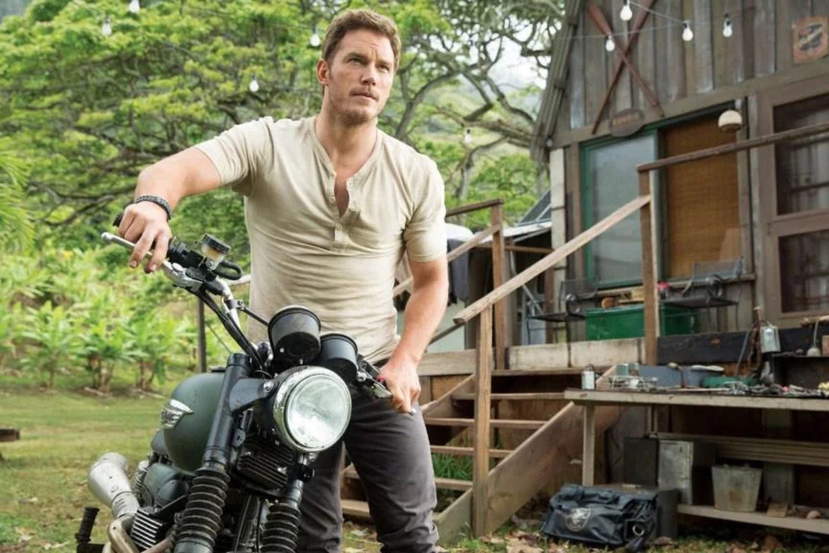 Bão Hawaii Phá Hủy Phim Trường Jurassic World Của Chris Pratt