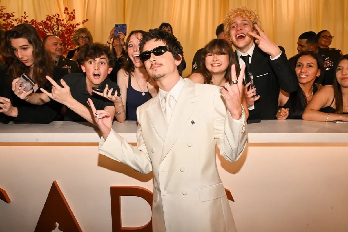 Diễn Viên Timothée Chalamet Gây Tranh Cãi Nhưng Vô Tình Giúp Opera & Ballet “Cháy Vé”