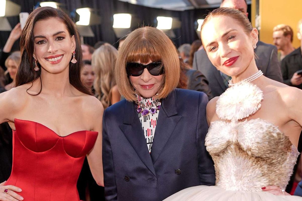 Emily Blunt Và Câu Chuyện Hậu Trường Hài Hước Phía Sau Chiếc Váy Tại The Devil Wears Prada 2