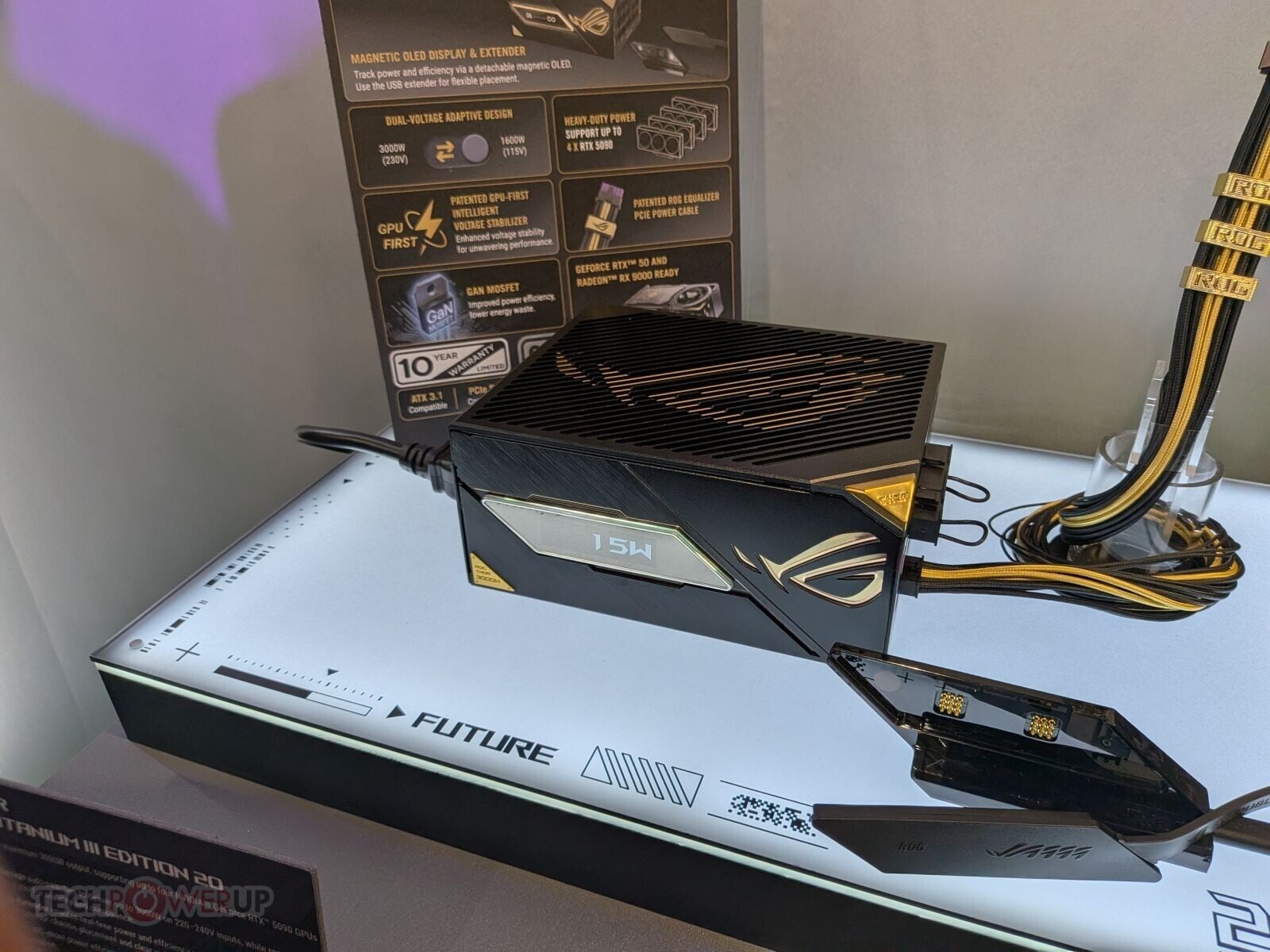 ASUS ra mắt ROG Thor 3000W Titanium III: Bộ nguồn 3.000W đủ sức vận hành cùng lúc 4 RTX 5090