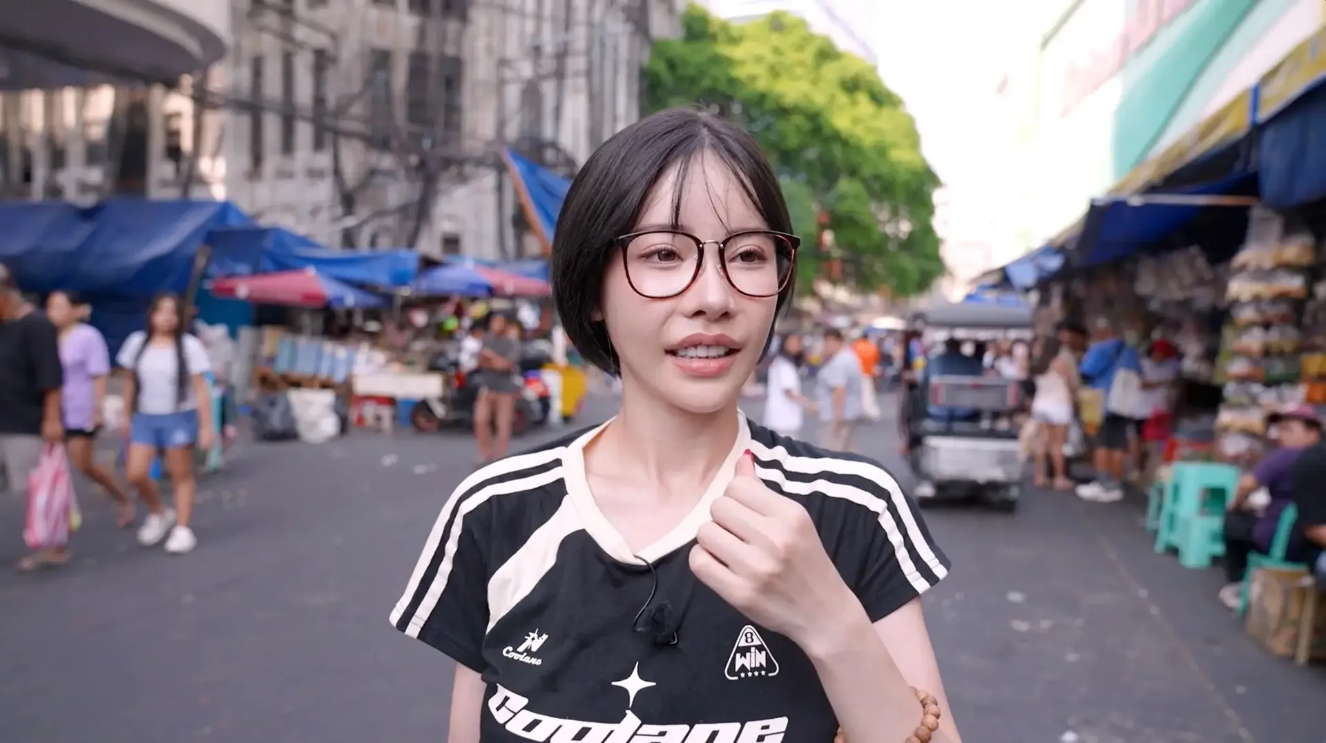 Hành trình rời xa hào quang của Eimi Fukada: Từ "Nữ hoàng phim người lớn" đến thiên sứ của trẻ em nghèo Philippines