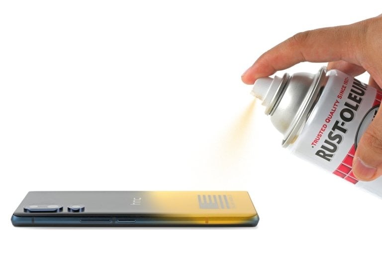 Trump Mobile T1  gần như là "bản sao" một mẫu điện thoại HTC