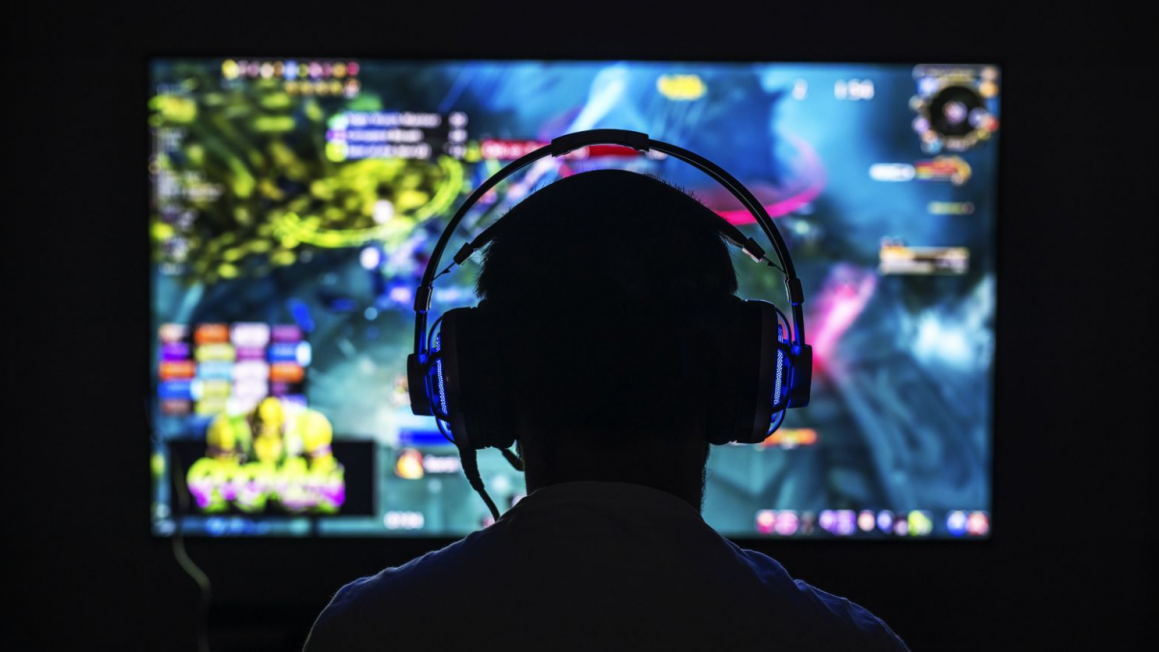 Từ Tháng 7/2026, Game Thủ Việt Có Thể Bị Phạt Vì Dùng Tài Khoản Ảo Và Mua Bán Vật Phẩm Trong Game