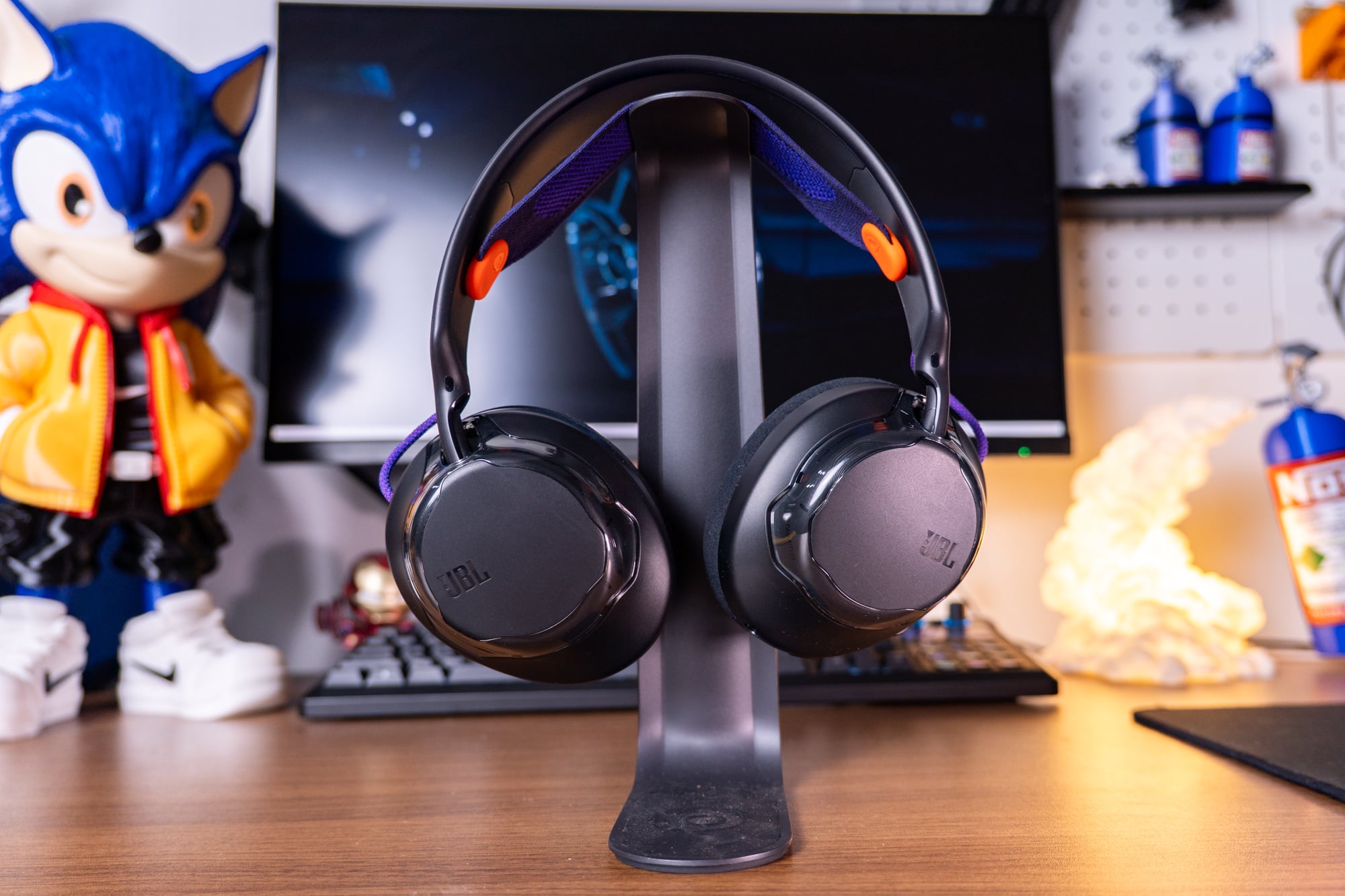 Review JBL Quantum 250: Tai nghe gaming tầm trung nhưng trải nghiệm không hề “tầm trung”