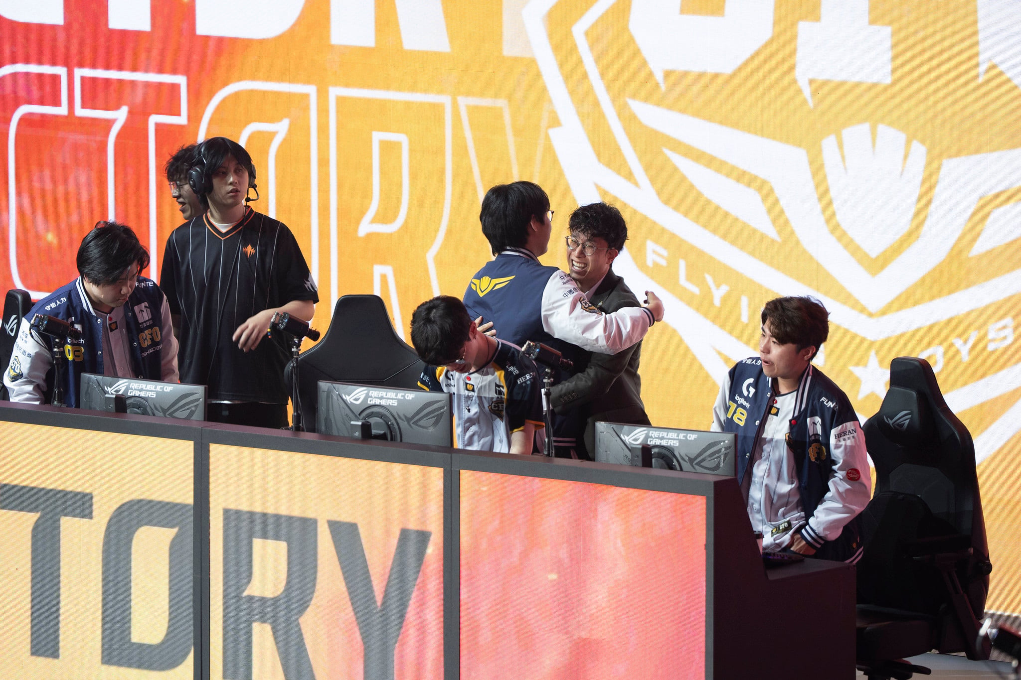 LCP 2026: CFO Khẳng Định Sức Mạnh Trước MVK Esports, Giành Lấy Vé Đi CKTG 2026