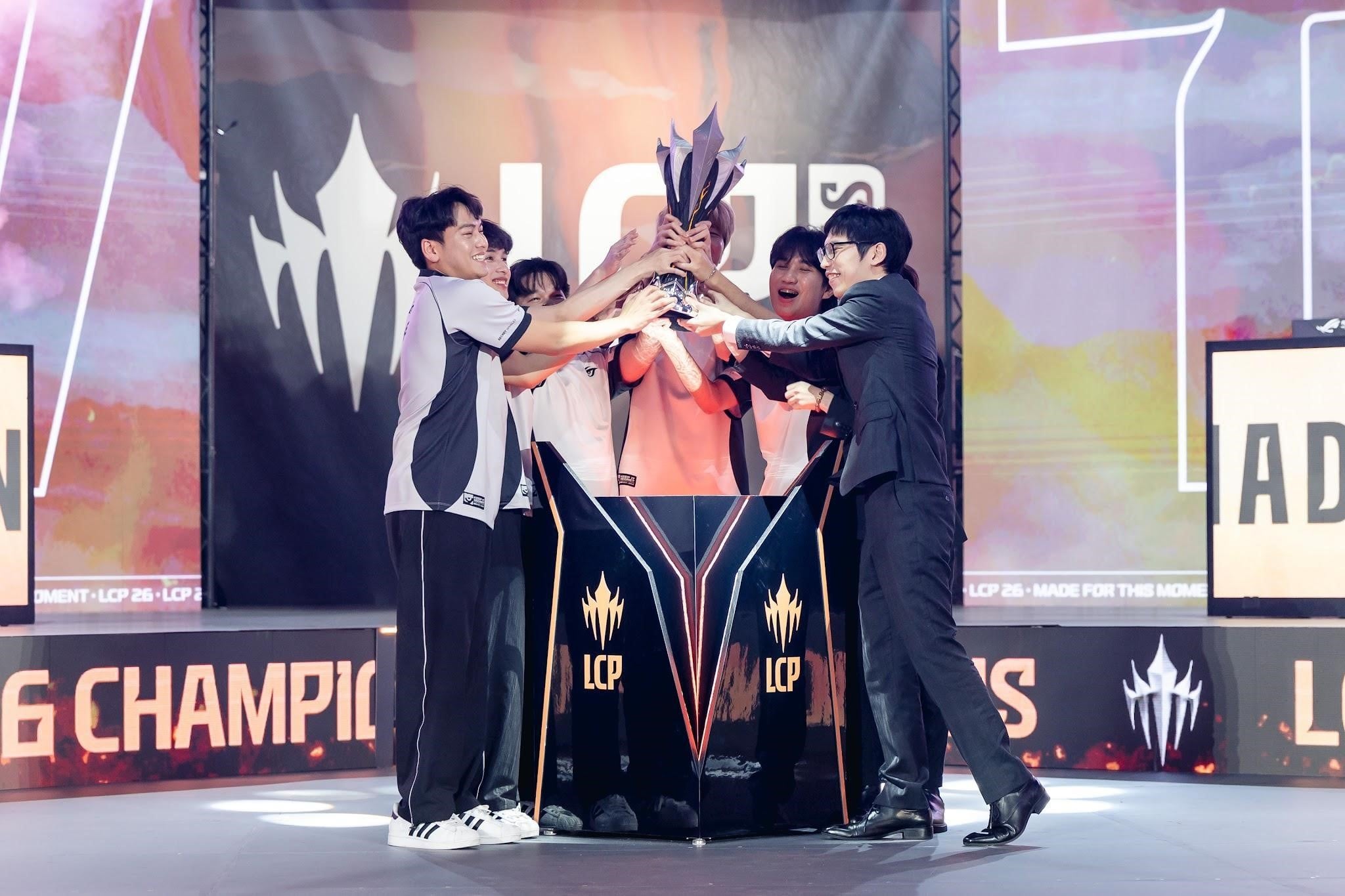 Đội Tuyển Team Secret Whales Vô Địch 3 Kỳ LCP Mùa Giải 2026