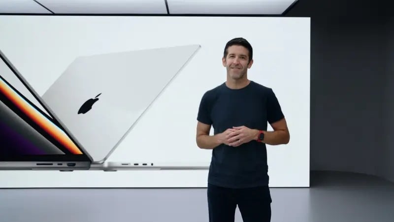 Apple sắp ra mắt iPhone gập đầu tiên, đặt kỳ vọng lớn vào CEO mới John Ternus