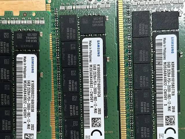 Tình cờ tìm thấy gần 2TB RAM DDR4 trong gara, chủ nhân có thể đang sở hữu hơn 12.000 USD