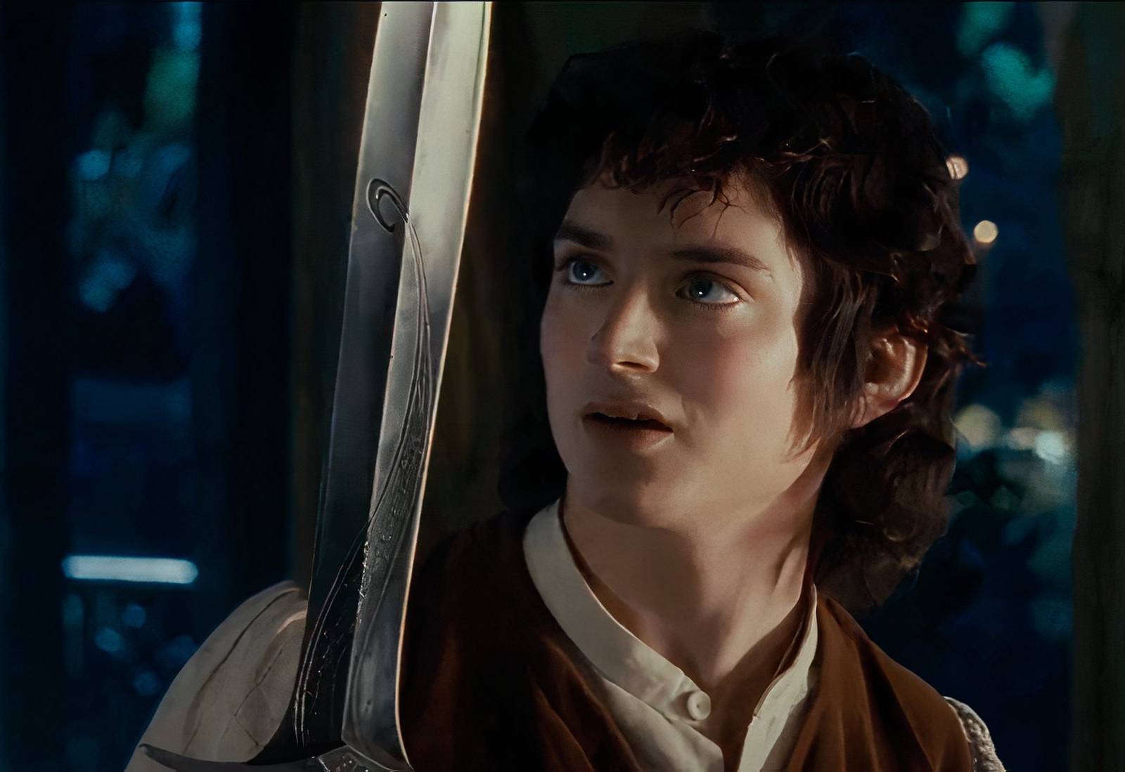Loạt Ảnh Hậu Trường The Hunt for Gollum Hé Lộ Tạo Sự Tái Xuất Của Frodo