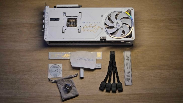 Họa sĩ 3D mua nhầm RTX 5090 cũ, phát hiện đây là GPU có chữ ký của Jensen Huang