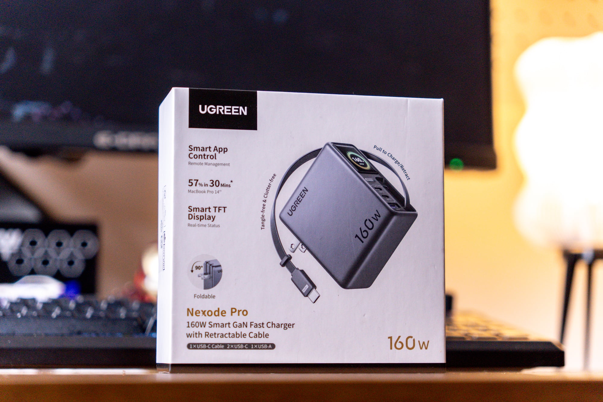 Đánh giá Ugreen Nexode Pro 160W: Bộ sạc GaN tích hợp cáp USB-C, màn hình thông minh tiện lợi