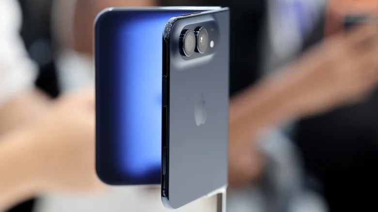 Xiaomi, Oppo và Samsung cạnh tranh với iPhone Duo bằng thiết kế điện thoại gập