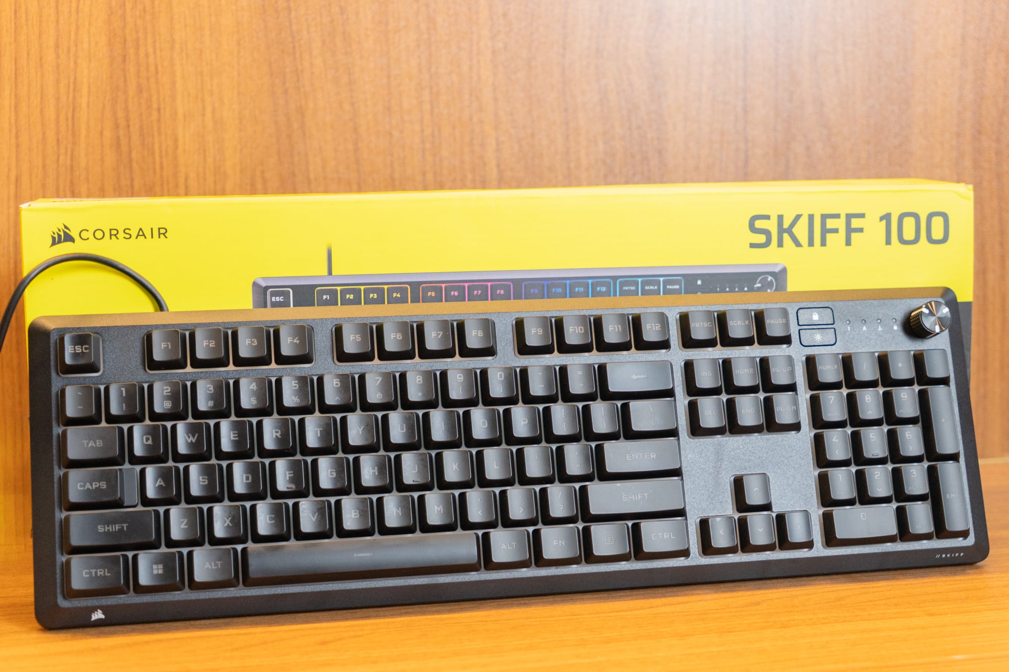 CORSAIR SKIFF 100 có gì để cạnh tranh với rừng bàn phím cơ giá rẻ hiện nay?