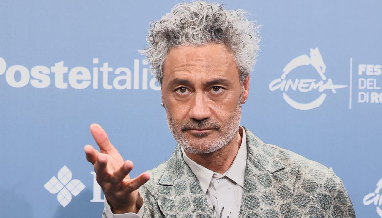 Taika Waititi xác nhận phim Star Wars bị đình hoãn vô thời hạn