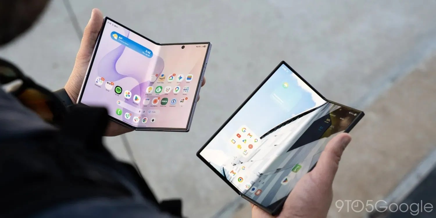 Samsung fighting iPhone Duo by launching six foldable phones next year Avatar for Ben Lovejoy Ben Lovejoy  | Oct 20 2026 - 5:00 am PT 14 Comments Samsung fighting iPhone Duo by launching six foldable 