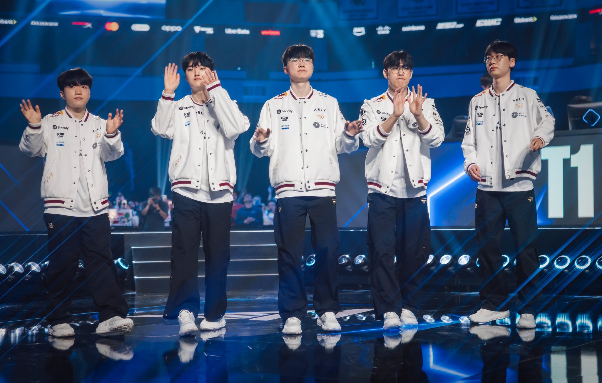 CKTG 2026: T1 Và Invictus Gaming Thẳng Tiến Vòng Tứ Kết